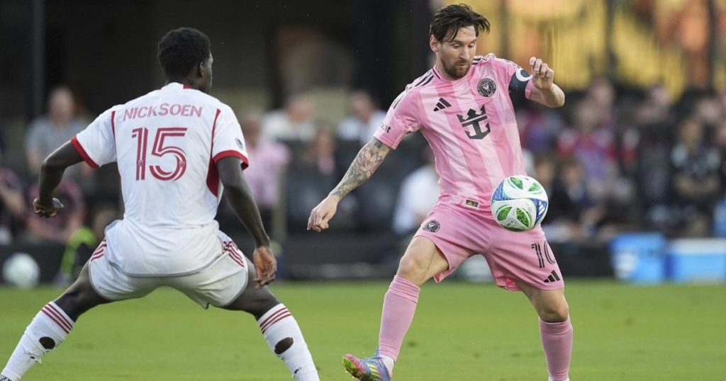 Toronto FC shows resolve in holding Lionel Messi and Inter Miami to 1-1 draw