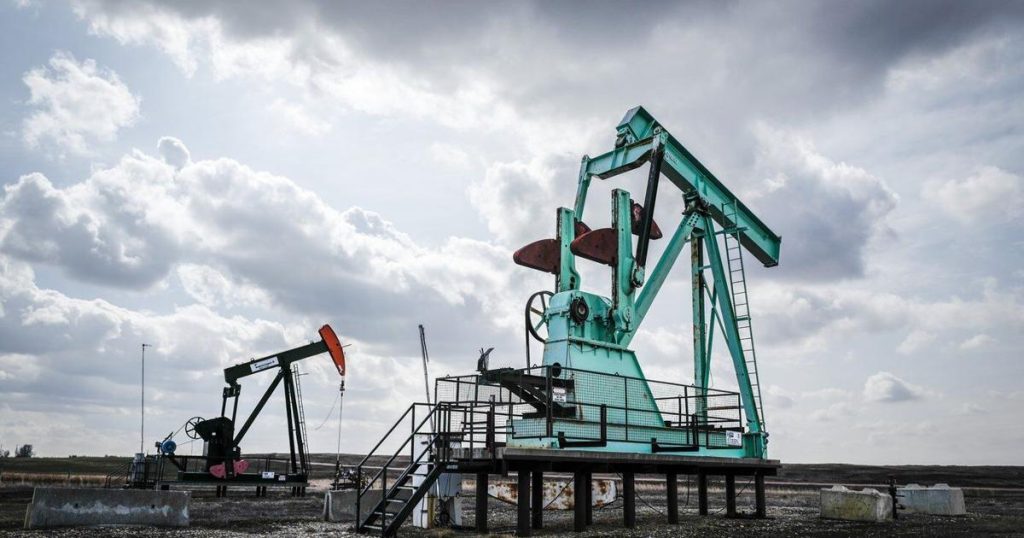 Oilpatch better able to weather low crude price than in past, industry players say