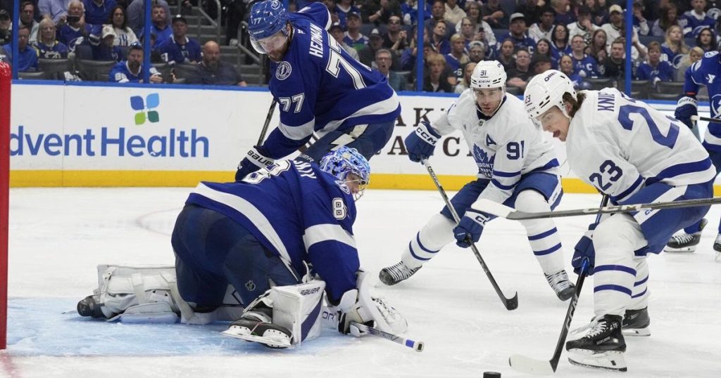 Maple Leafs beat Lightning