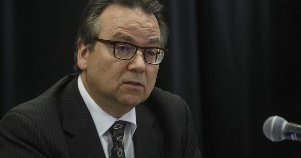 Alberta government and auditor at odds over lawyer involvement in health probe