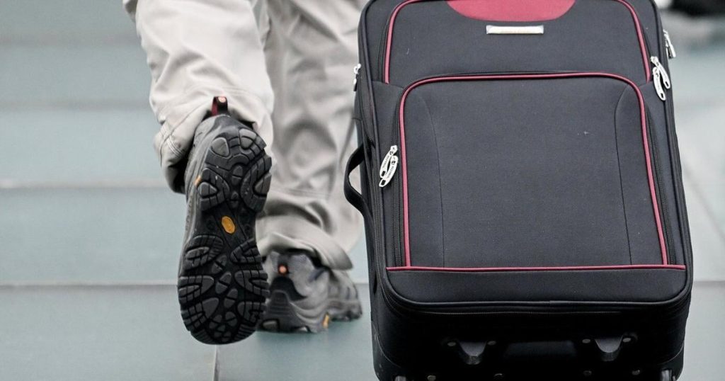 Canadians cancel U.S. business trips en masse amid tariff anger and border fear