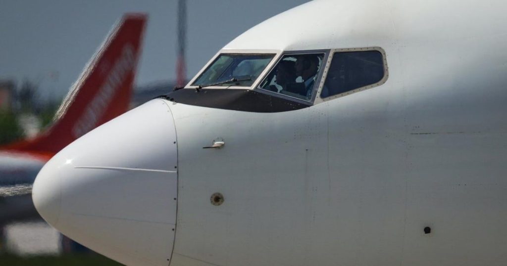 WestJet halts bid to hire temporary foreign workers as pilots