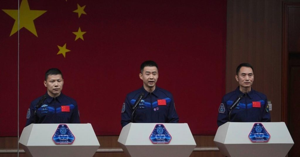 China reveals new team of astronauts for space station launch