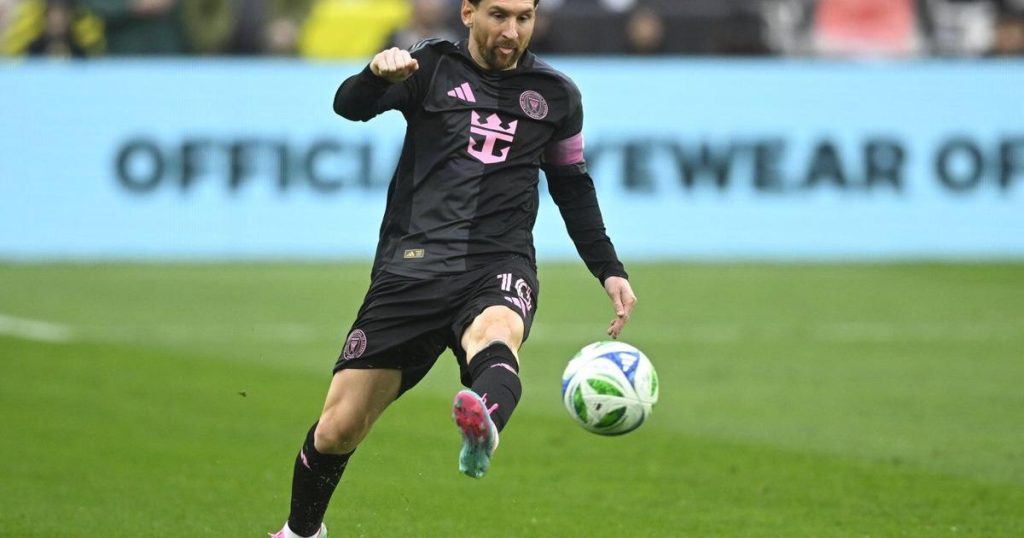 Vancouver Whitecaps unfazed by Messi spotlight ahead of semifinal clash with Miami