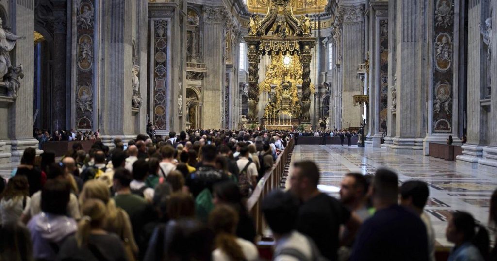 Canadian delegation among thousands of mourners attending Pope Francis’ funeral