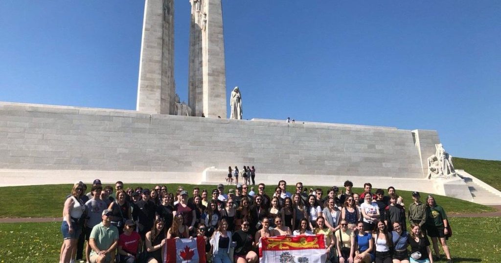 Canadian students in Netherlands for 1945 liberation celebrations