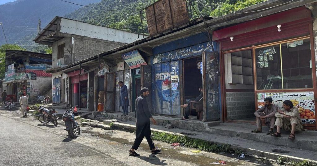 Unease lingers in Kashmir despite ceasefire between India and Pakistan