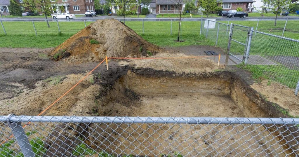 Archeologists find prehistoric artifacts at future skating rink site near Montreal
