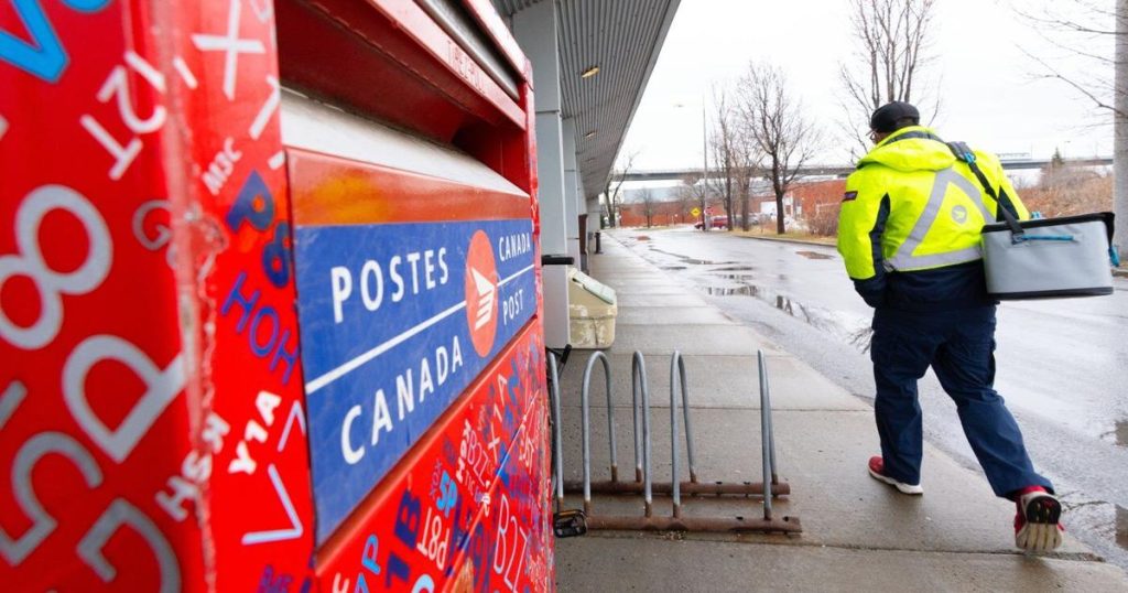 Canada Post makes new offers to union ahead of strike deadline