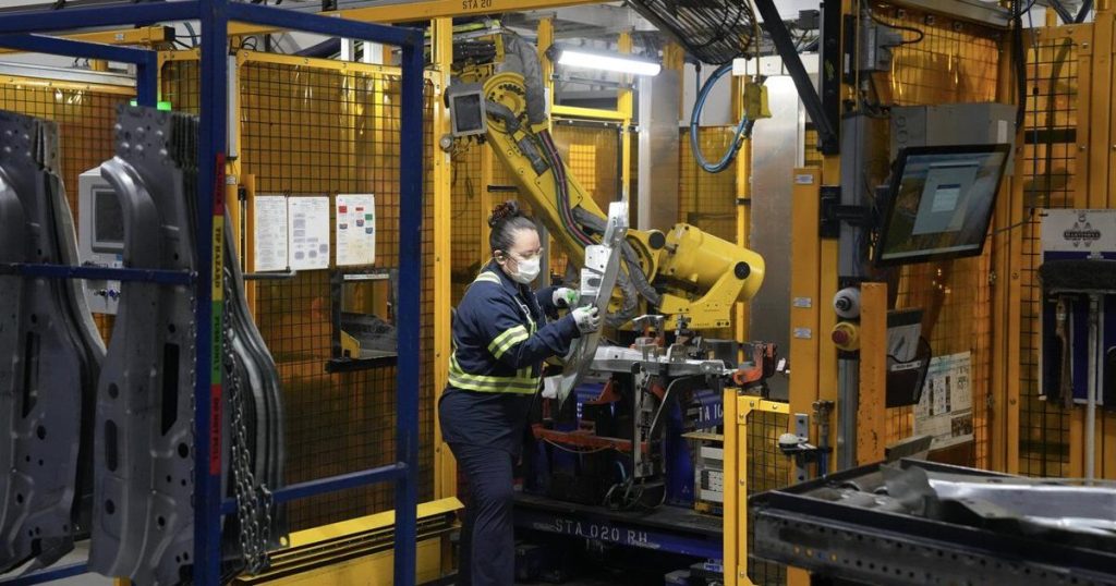 Canadian automotive executives call for greater ambition amid Trump threats