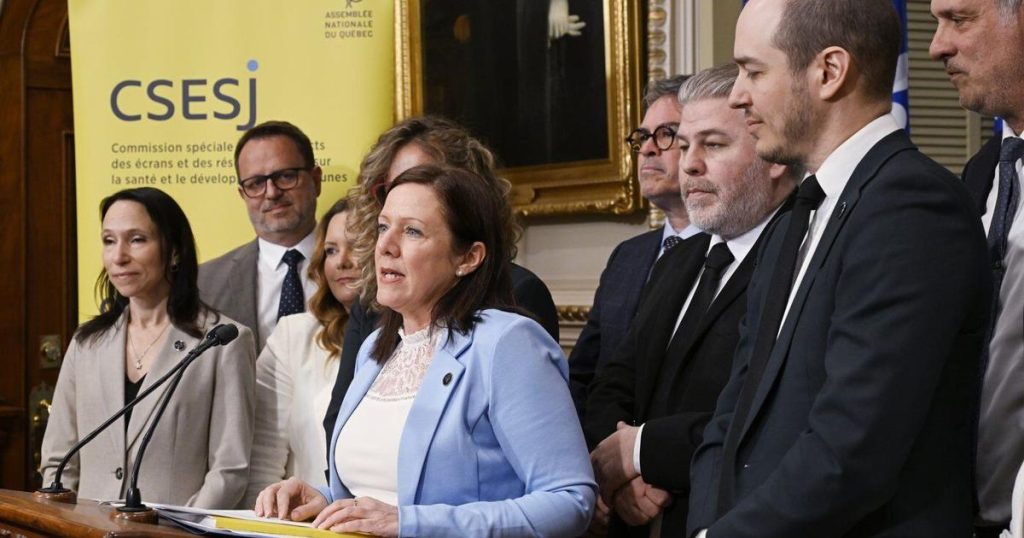 Quebec committee recommends restricting social media accounts for youth under 14