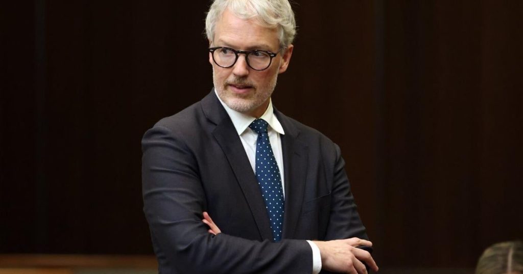 Lost RCMP memory key with informant details was offered for sale by criminals: report