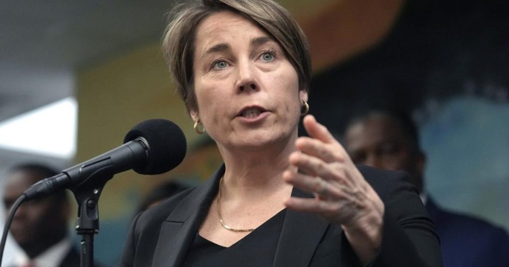 Drop in Canadian tourists hurting U.S., say northeast governors