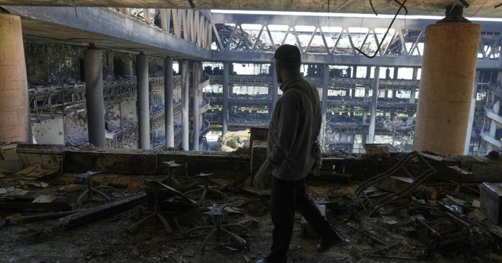 Canada changes course, starts busing citizens out of Israel