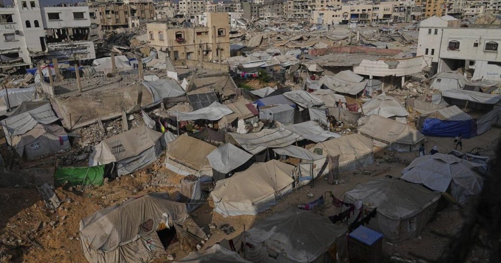 7 Israeli troops are killed in a Gaza bombing as Palestinian officials say Israeli attacks kill 79