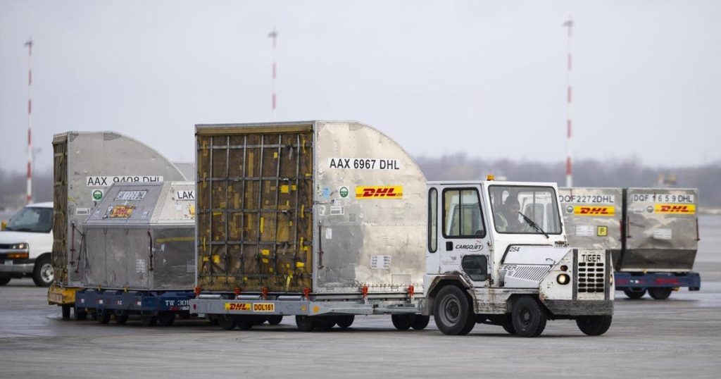DHL Express Canada workers ratify new agreement, move to end strike and lockout