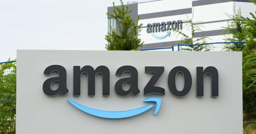 Competition Bureau gets court order in Amazon probe into pricing policy