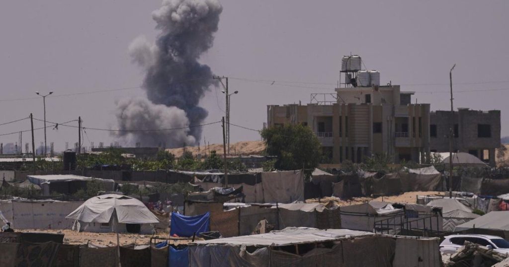 Palestinian student quickly receives French visa while waiting for Canadian approval