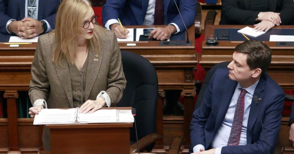 B.C. debt grows 50 per cent in two years to 4b despite lower-than-expected deficit