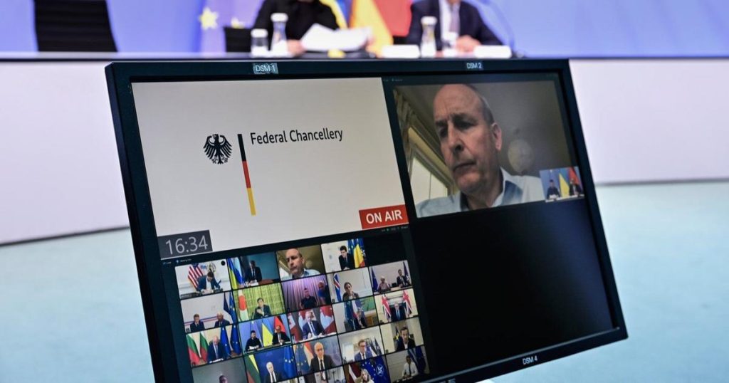 Carney, world leaders meet ahead of Trump-Putin summit on Ukraine war