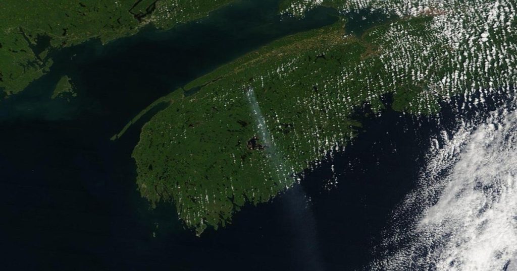 Wildfire threatening homes in Nova Scotia’s Annapolis Valley