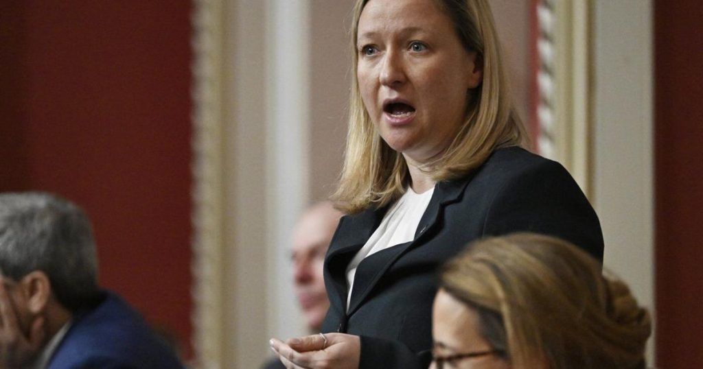 Quebec government tries to ease growing tension over forestry blockades