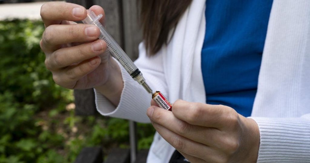 Opioid deaths drop nationally, but rise in Quebec and Newfoundland and Labrador