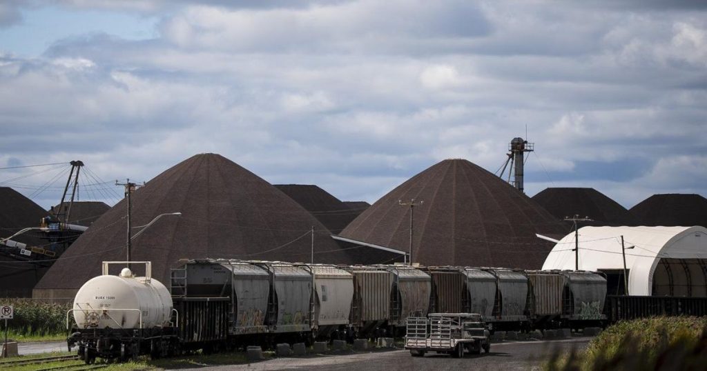 Former Trans Mountain CEO to head major projects office