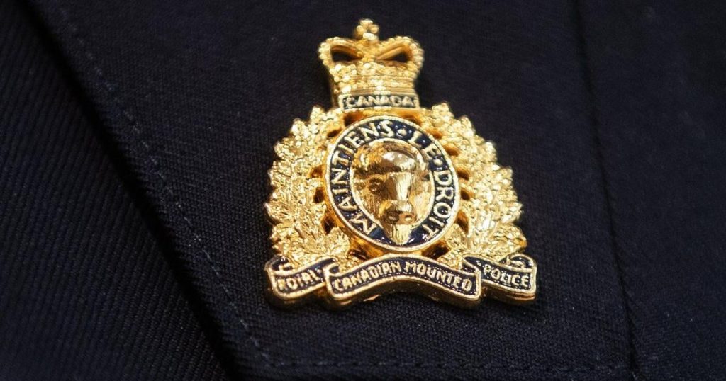 2 hikers dead, 3rd presumed dead after going over waterfall in southeast B.C.: police