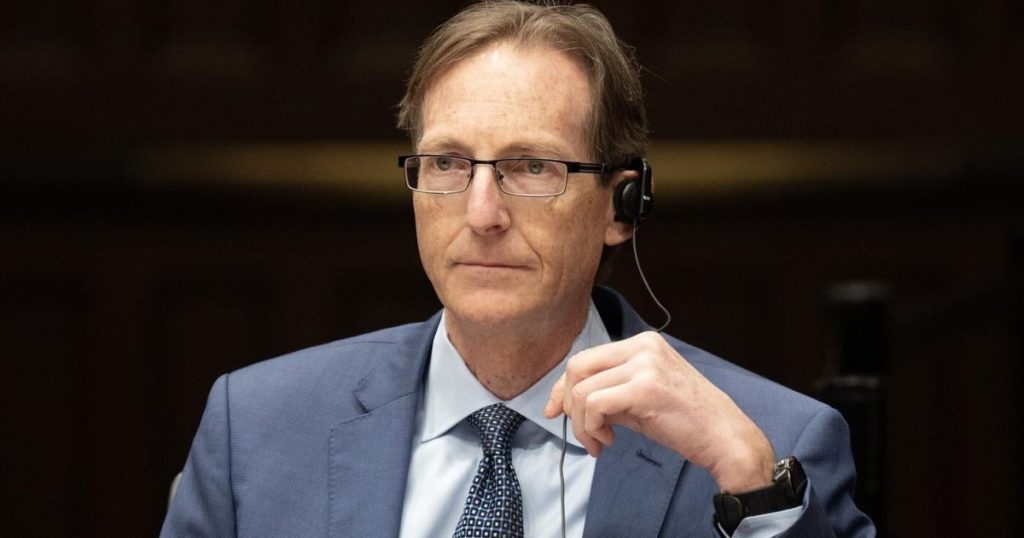 Head of BC Ferries supports Canadian shipbuilding, but it must be free of politics