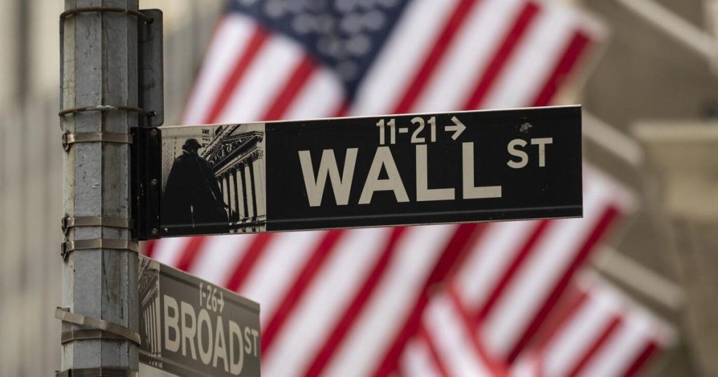 S&P/TSX composite up, U.S. stocks also higher in late-morning trading