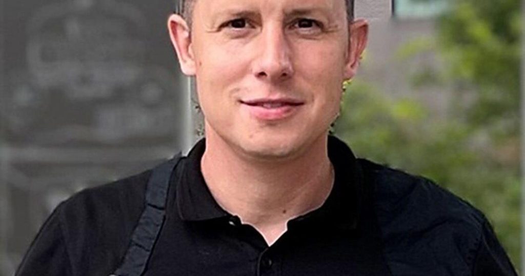 Touting better HIV treatment, Toronto service organization closing after 42 years