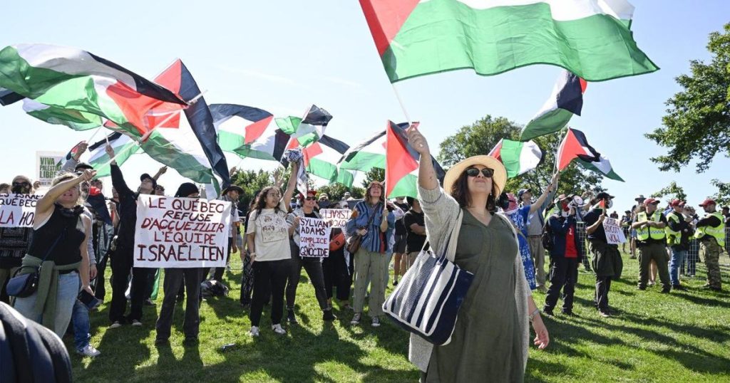 Pro-Palestinian group protests Israel-Premier Tech team at Quebec cycling Grand Prix