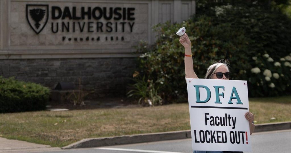 Dalhousie University board and faculty ratify new labour agreement