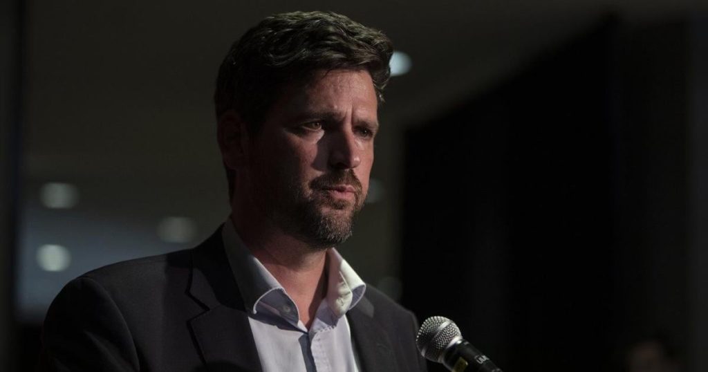 Fraser says request for limits on notwithstanding clause not just about Quebec