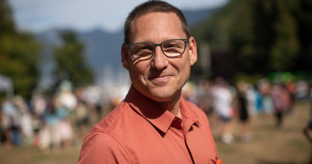 Filmmaker, journalist Avi Lewis to enter NDP leadership race