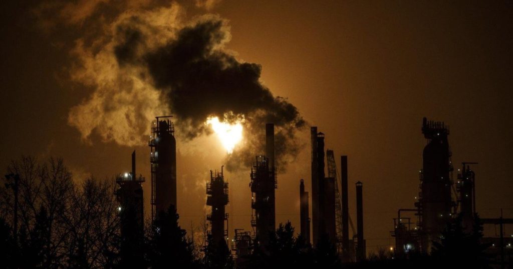 Environment Canada officials grilled on Canada’s climate targets at committee hearing