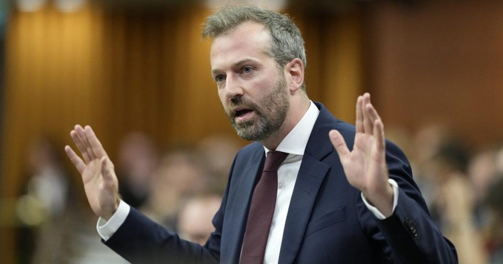 Canada Post union launches strike as Ottawa moves to end most door-to-door mail