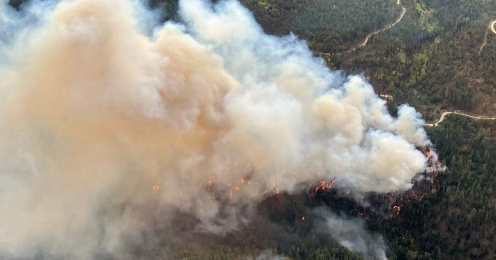 Wildfire evacuation order downgraded for parts of Peachland, B.C.