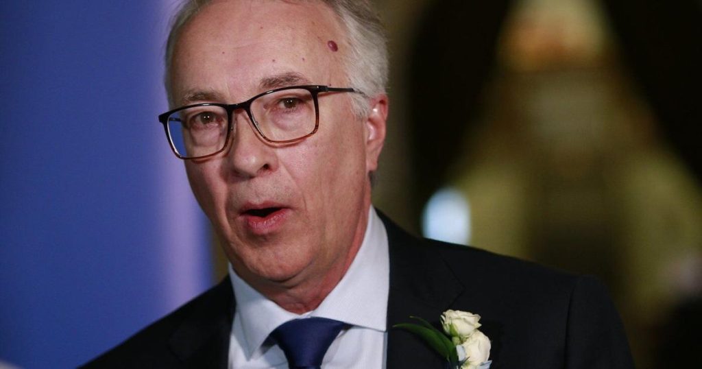 B.C. Conservative Leader Rustad confirms search of MLA phones to find leak