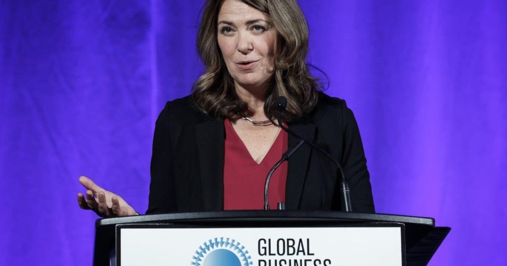 Alberta re-enters pipeline arena, plans to propose new oil pipeline to B.C. coast