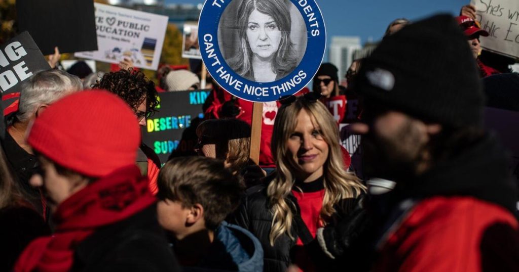 Alberta teachers say strike aims to fix crisis, Smith says province wants to bargain