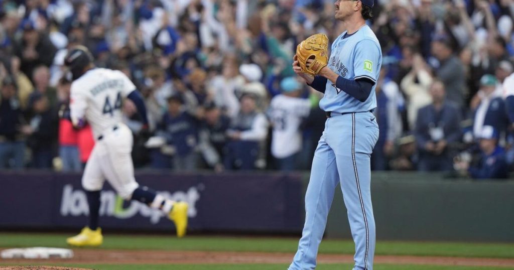Bieber to start Game 7 of ALCS for Blue Jays after joining team at trade deadline