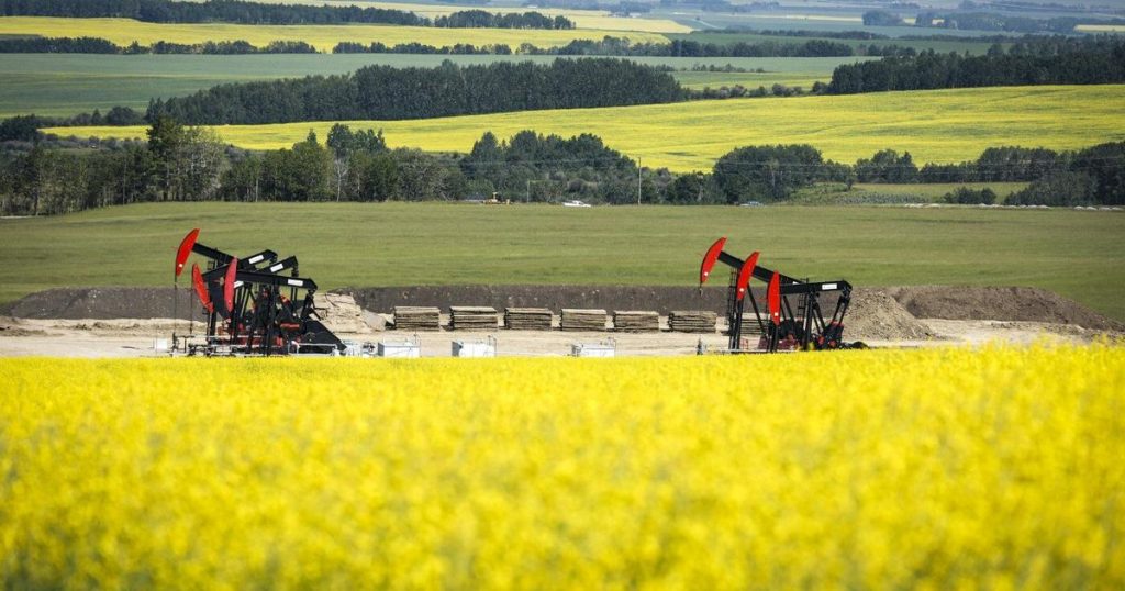 Experts urge Ottawa to seek new trading opportunities within the Western Hemisphere