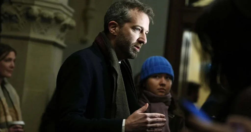 ‘Buy Canadian’ policy takes effect, changing rules for federal procurement