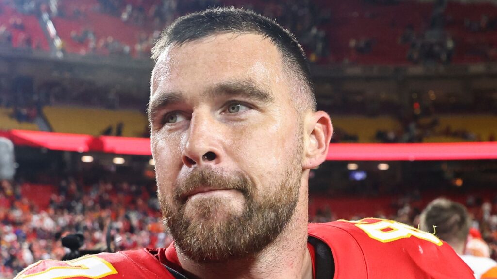 Emotional Kelce ponders retirement after Chiefs' home finale