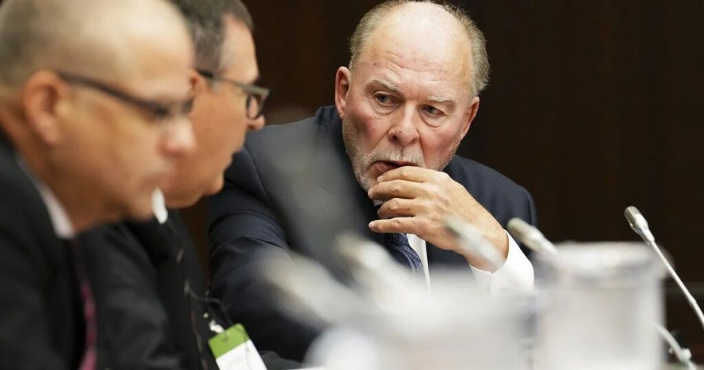 Former OHL commissioner, CHL president David Branch dead at 77