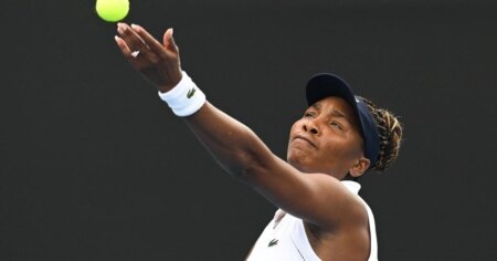 Venus Williams loses in Auckland but shows she’s still competitive at 45 Venus Williams loses in Auckland but shows she’s still competitive at 45