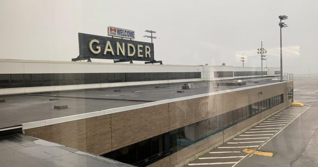 Gander, N.L., residents drop everything to drive stranded air passengers to hotels