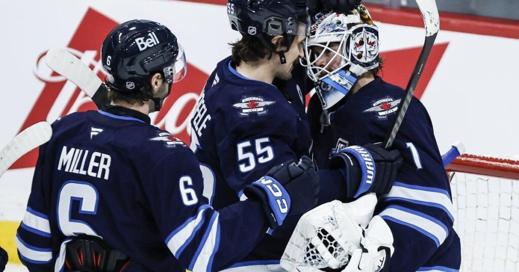 Scheifele scores twice as Jets top Kings 5-1 to end 11-game winless skid
